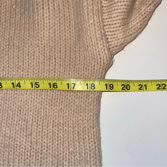 PINK Victoria’s Secret Cream Lace-up Front Oversized Sweater Xsmall Women’s - Picture 6 of 10